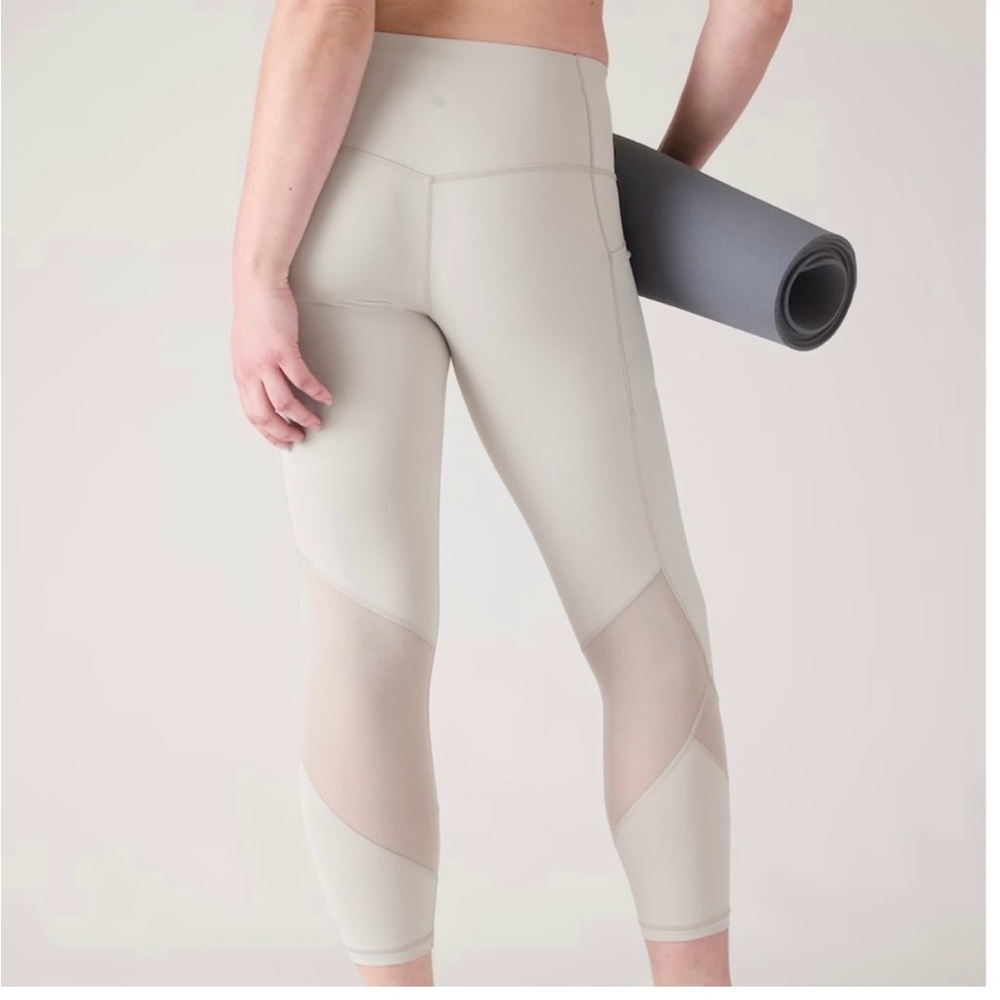 Athleta Salutation Stash Mesh tight